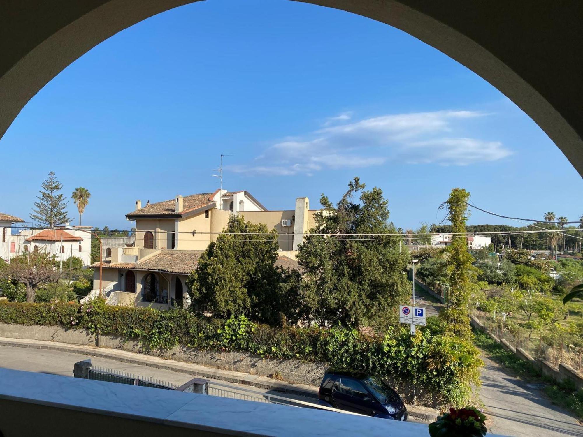 Chiara Home Apartment Giardini Naxos Exterior foto